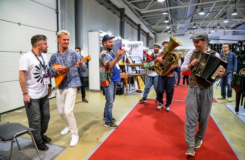 В ЦВК "Экспоцентр" прошла выставка "Музыка Москва 2023" 31 фото