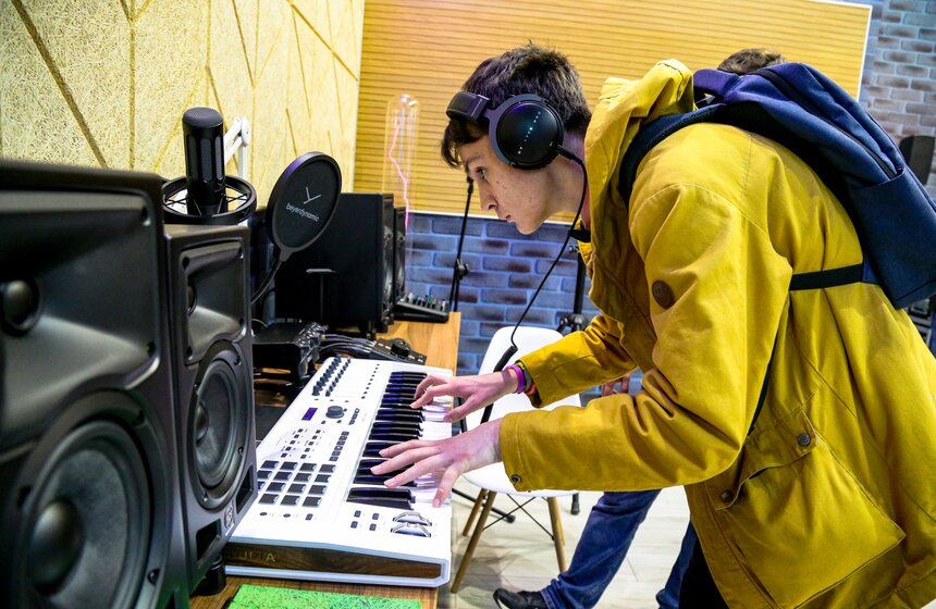 В ЦВК "Экспоцентр" прошла выставка "Музыка Москва 2023" 3 фото