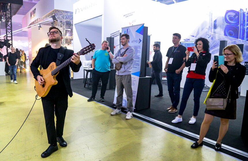 В ЦВК "Экспоцентр" прошла выставка "Музыка Москва 2023" 4 фото