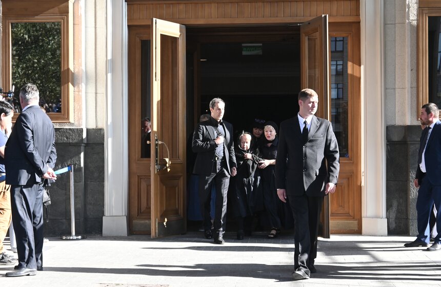 Церемония прощания с Николаем Добронравовым прошла в Москве 21 фото