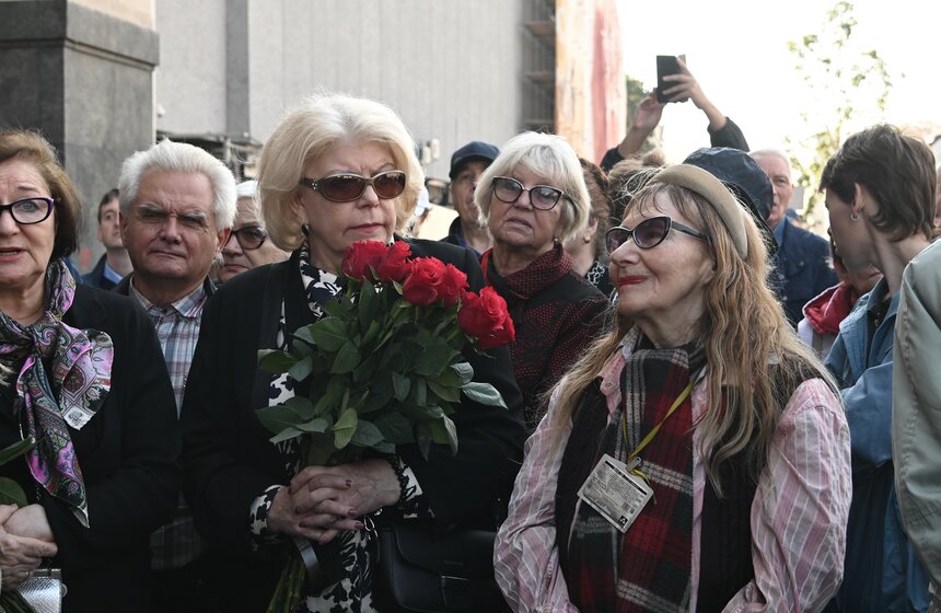 Церемония прощания с Николаем Добронравовым прошла в Москве 7 фото