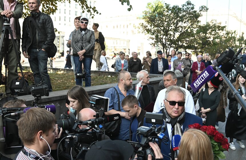 Церемония прощания с Николаем Добронравовым прошла в Москве 4 фото