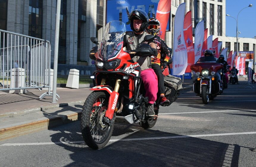 В Москве прошел мотофестиваль, посвященный закрытию сезона 20 фото