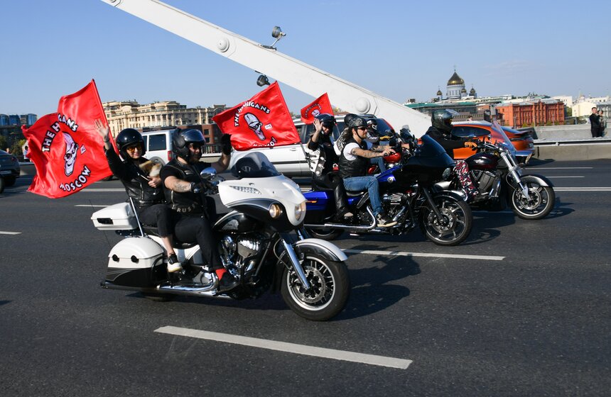 В Москве прошел мотофестиваль, посвященный закрытию сезона 33 фото