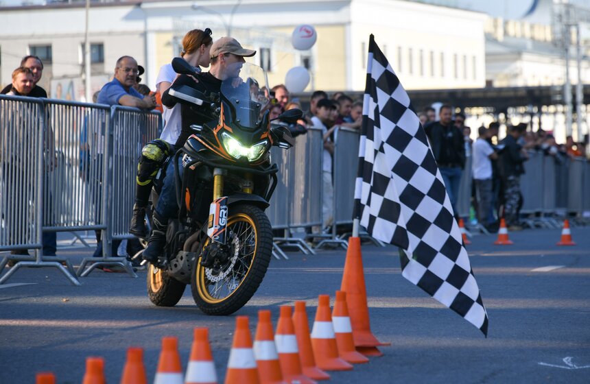 В Москве прошел мотофестиваль, посвященный закрытию сезона 6 фото