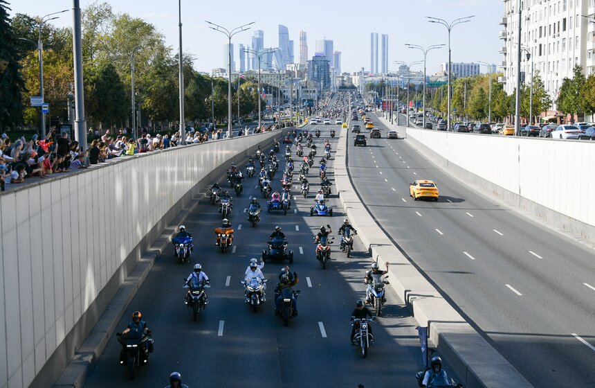 В Москве прошел мотофестиваль, посвященный закрытию сезона 24 фото