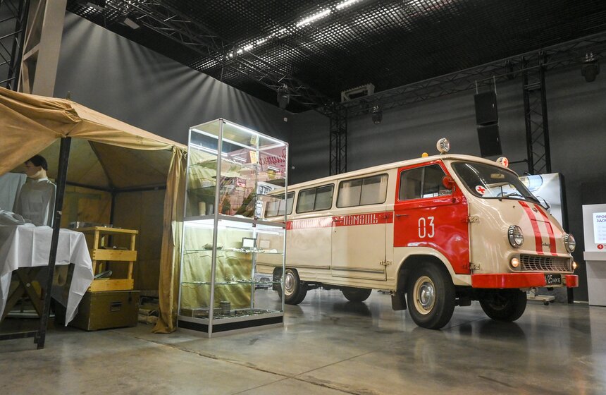 Выставка об истории медицины открылась в Музее Гаража на ВДНХ 1 фото
