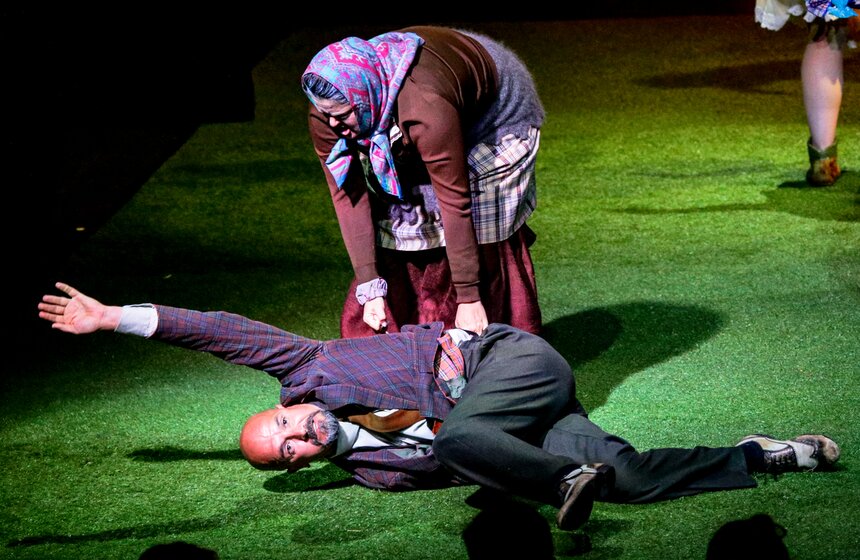 Спектакль Егора Дружинина "Всюду жизнь!" прошел в Доме музыки 15 фото