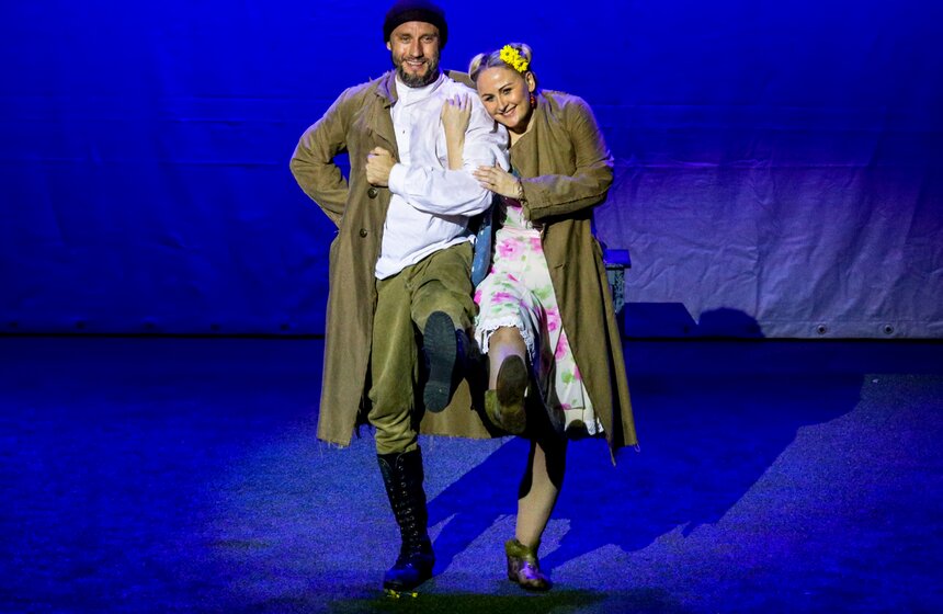 Спектакль Егора Дружинина "Всюду жизнь!" прошел в Доме музыки 19 фото