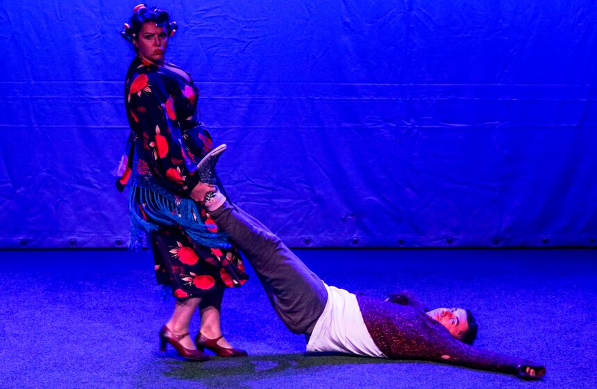 Спектакль Егора Дружинина "Всюду жизнь!" прошел в Доме музыки 9 фото