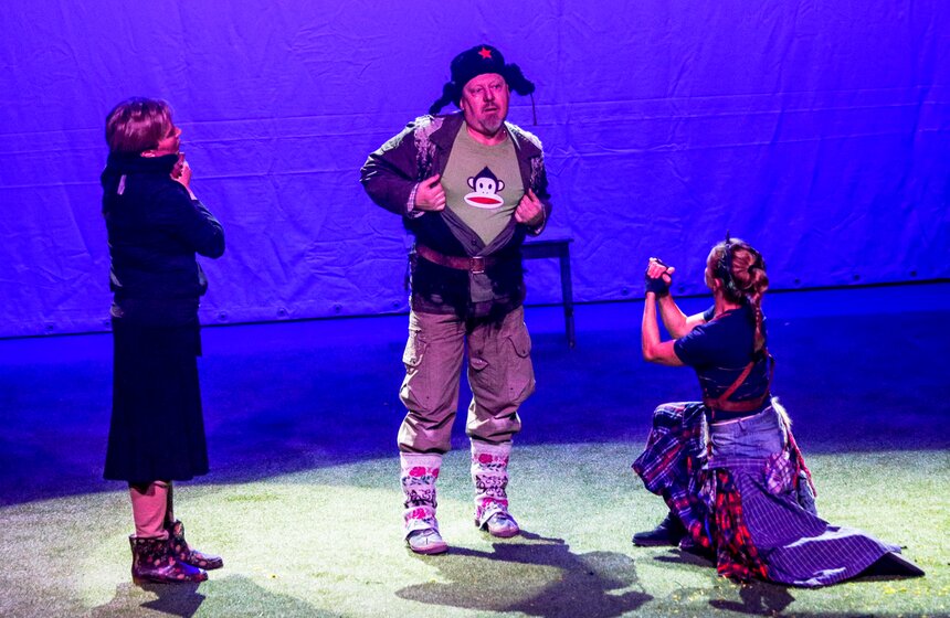 Спектакль Егора Дружинина "Всюду жизнь!" прошел в Доме музыки 21 фото