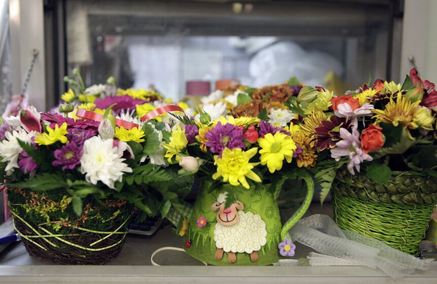 Мужчины готовятся поздравить своих любимых с 8 марта 27 фото