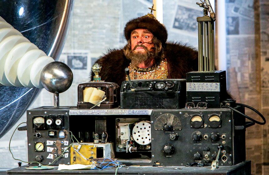 Театр Сатиры открыл 100-й сезон премьерой "Иван Васильевич" 12 фото