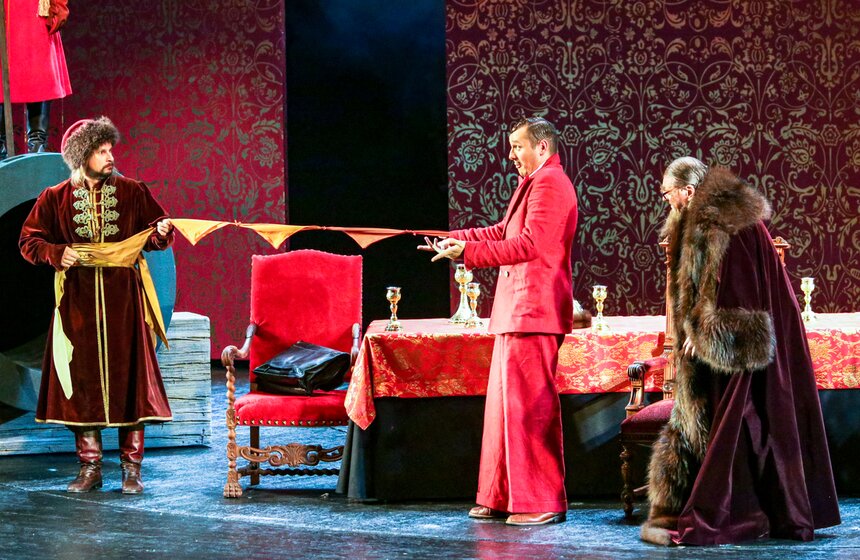 Театр Сатиры открыл 100-й сезон премьерой "Иван Васильевич" 17 фото