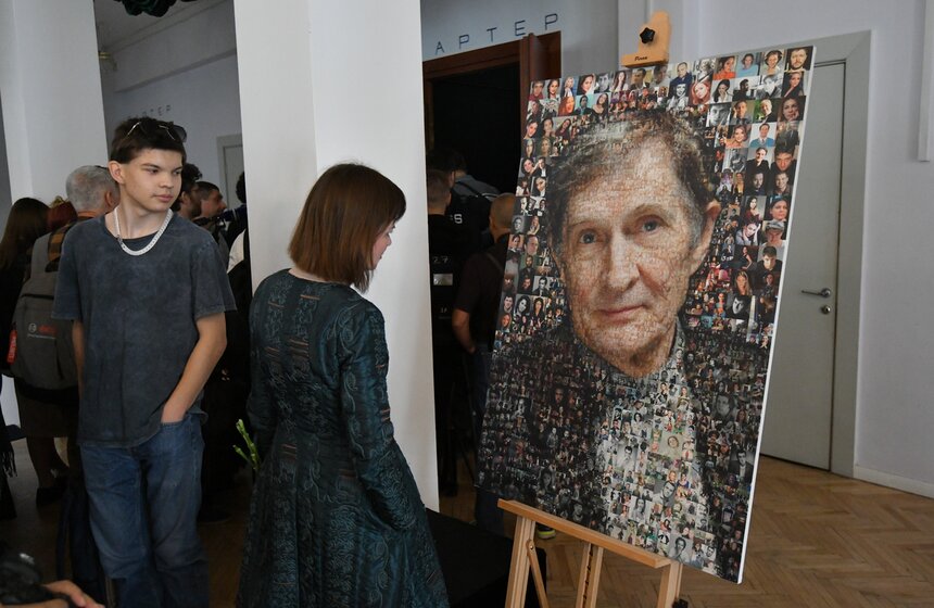 Прощание с народным артистом РФ Игорем Ясуловичем завершилось в столице 4 фото