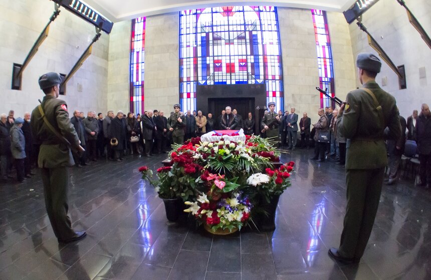 Авиаконструктора Ростислава Белякова проводили в последний путь 1 фото