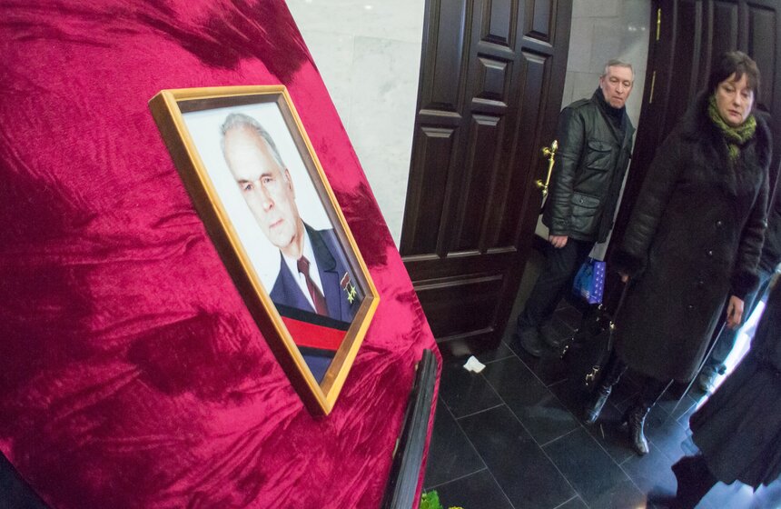 Авиаконструктора Ростислава Белякова проводили в последний путь 3 фото