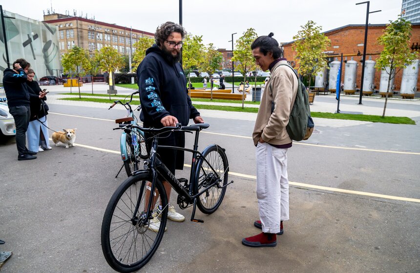 Выставка о велокультуре открылась на территории "Хлебозавода" в столице 8 фото
