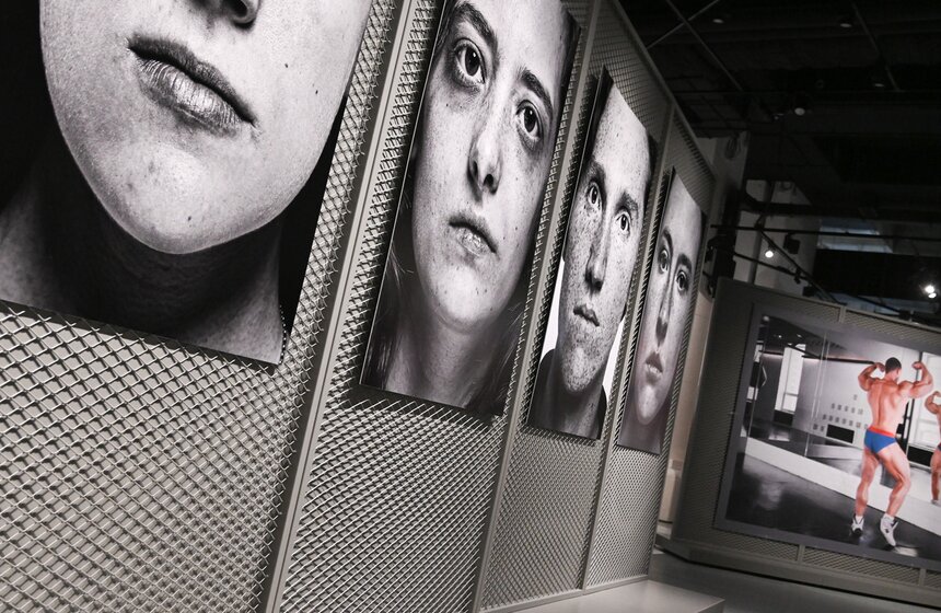 Выставочное пространство "Паркинг Галерея" открыли в "Зарядье" 9 фото