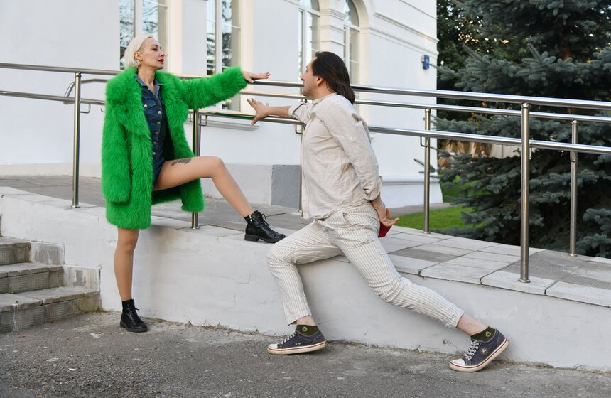 Спектакль "12 стульев" прошел на ВДНХ 14 фото