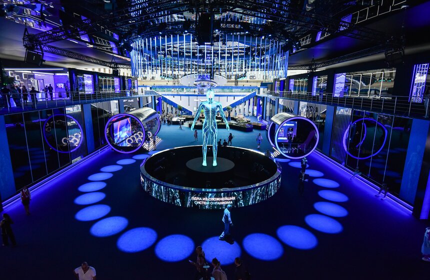 Интерактивные зоны и экскурсии организовали на МУФ-2023 в Гостином Дворе 5 фото