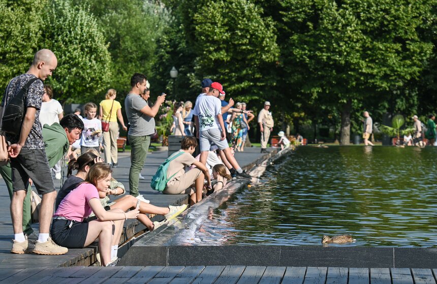 Аномальная жара завершилась в Москве 18 фото