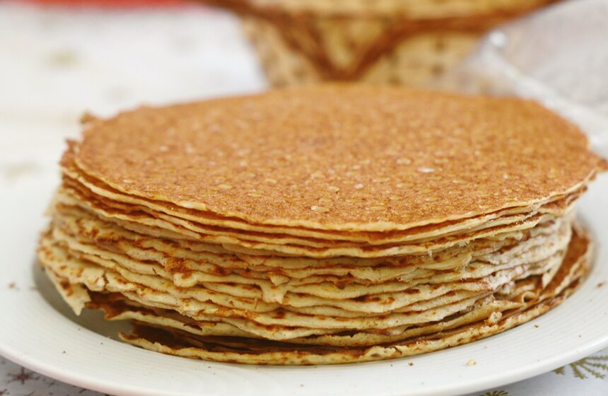 В Измайловском парке сожгли чучело Масленицы от Артемия Лебедева 13 фото