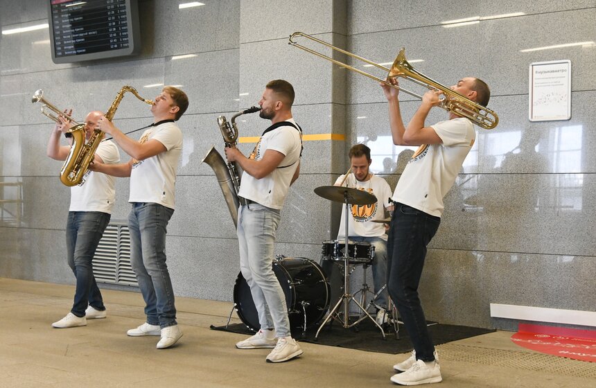 Новую площадку "Музыки в метро" открыли на станции Лихоборы МЦД-3 18 фото