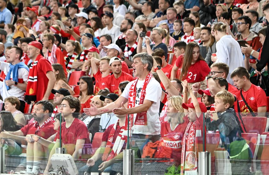 "Спартак" проиграл "Зениту" в пятом туре Российской Премьер-лиги 21 фото