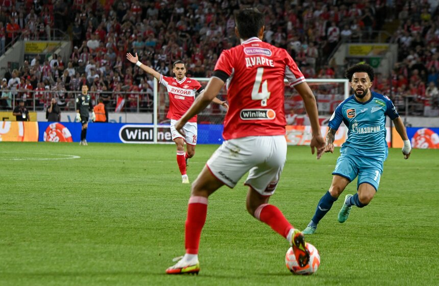 "Спартак" проиграл "Зениту" в пятом туре Российской Премьер-лиги 4 фото