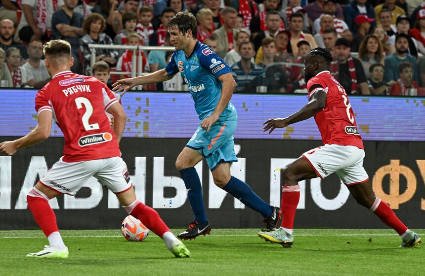 "Спартак" проиграл "Зениту" в пятом туре Российской Премьер-лиги 15 фото