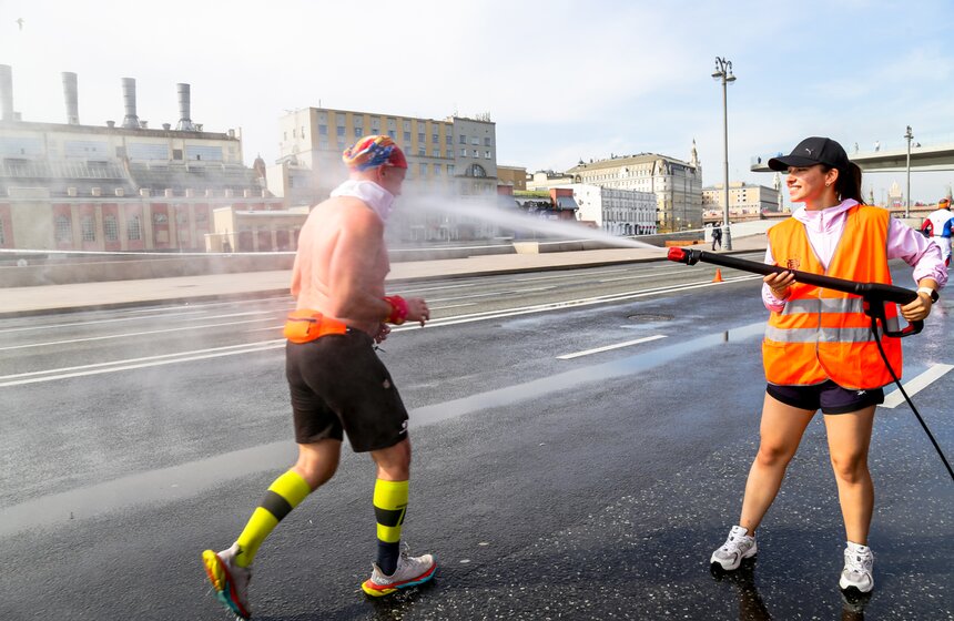 Полумарафон "Лужники" провели в городе 20 августа 16 фото