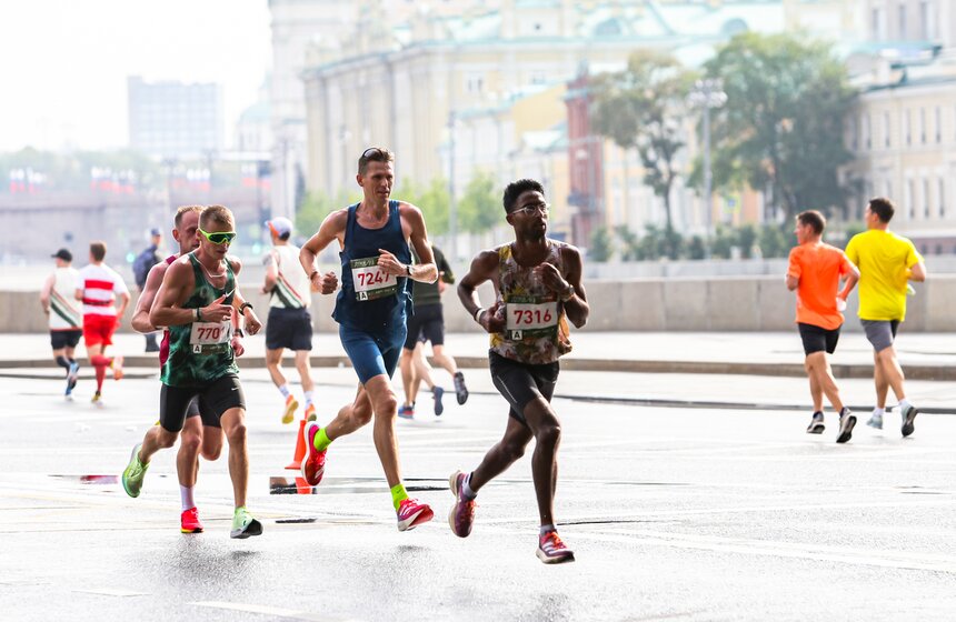 Полумарафон "Лужники" провели в городе 20 августа 8 фото