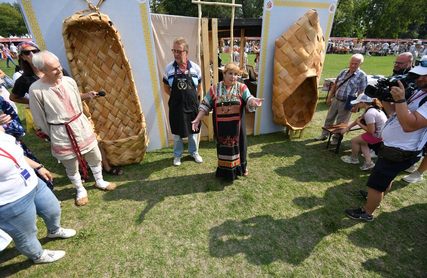 Фестиваль славянского искусства "Русское поле" завершился в заповеднике "Коломенское" 17 фото