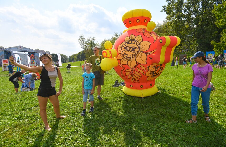 Фестиваль славянского искусства "Русское поле" завершился в заповеднике "Коломенское" 30 фото