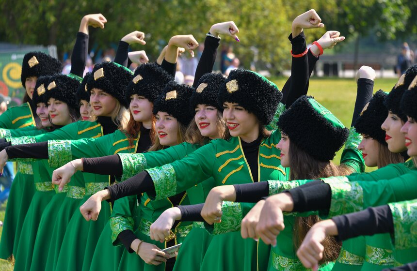 Фестиваль славянского искусства "Русское поле" завершился в заповеднике "Коломенское" 28 фото