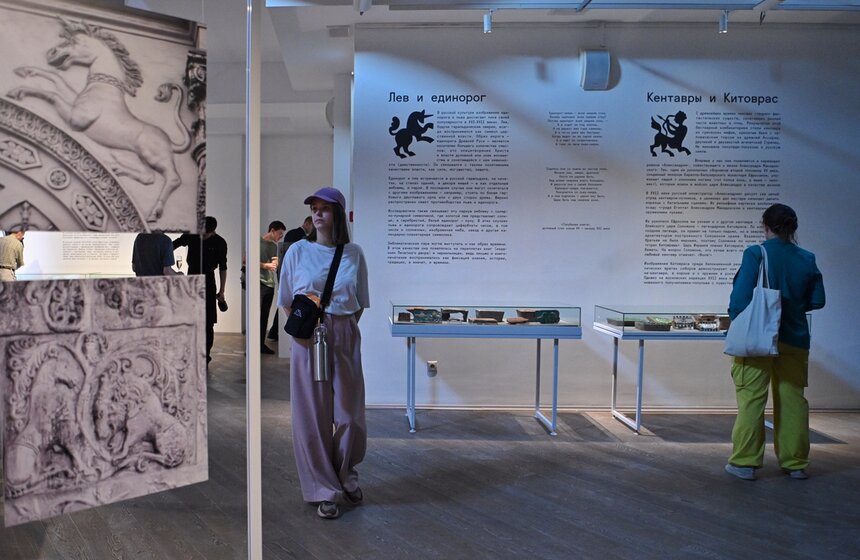 Выставка "Как найти грифона" открылась в Центре Гиляровского 18 августа 9 фото