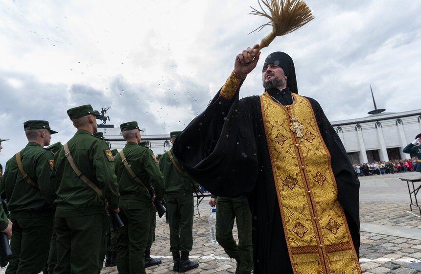 Присяга на Поклонной горе: 416 новобранцев вступили в Семеновский полк 19 фото
