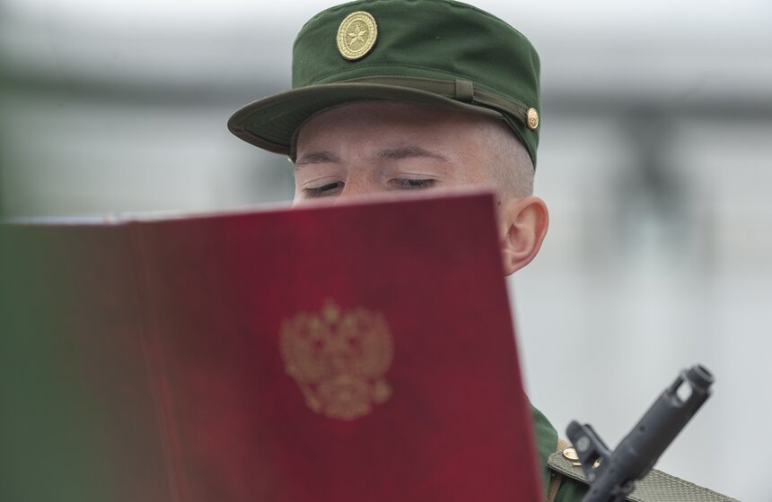 Присяга на Поклонной горе: 416 новобранцев вступили в Семеновский полк 18 фото