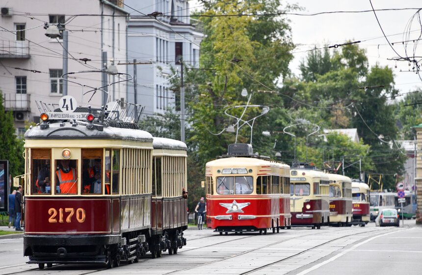 Гостям представили 19 вагонов