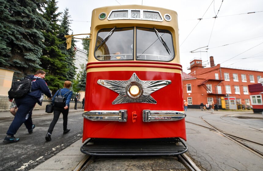 Посмотрели парад более 100 тысяч человек