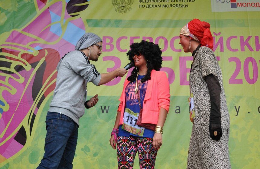 На Воробьевской набережной завершился марафон "Беги за мной" 15 фото