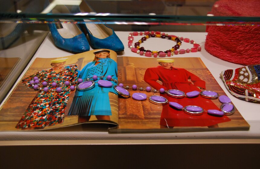 В столице проходит выставка "Гламур 80-х" 8 фото