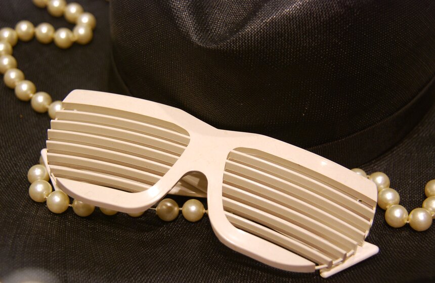 В столице проходит выставка "Гламур 80-х" 13 фото