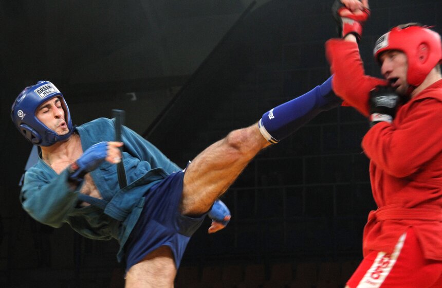 В Москве прошли соревнования по боевому самбо 6 фото