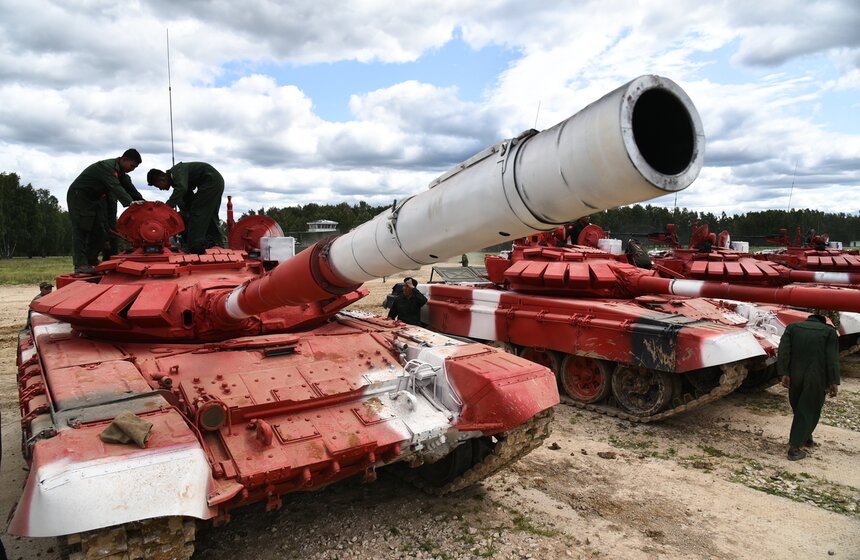 На полигоне Алабино прошла пристрелка участников "Танкового Биатлона" 21 фото