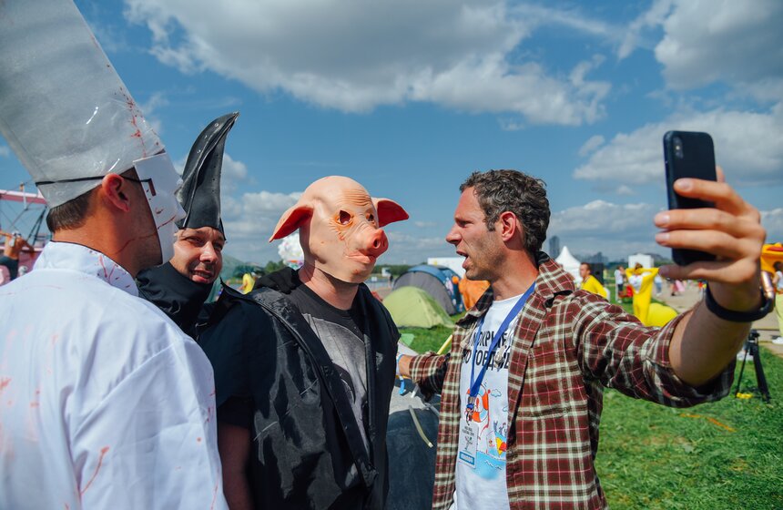 "Люля-Кебабочка" и "Шаурмяу". В Москве состоялся фестиваль Red Bull Flugtag – 2019 6 фото