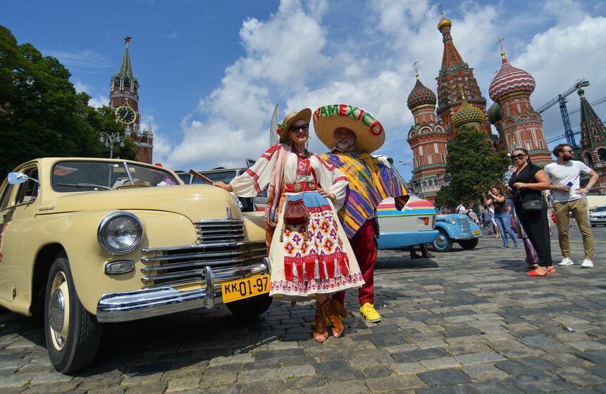 В Москве прошло ГУМ-Авторалли Gorkyclassic – 2019 24 фото