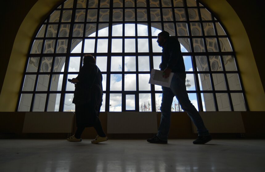 На Киевском вокзале представили спектакль в стиле sound-travel 10 фото