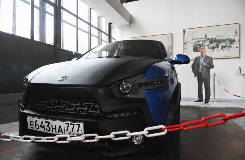 В честь 61-летия ГУП "Мосгортранс" москвичам показали городской транспорт разных лет 14 фото